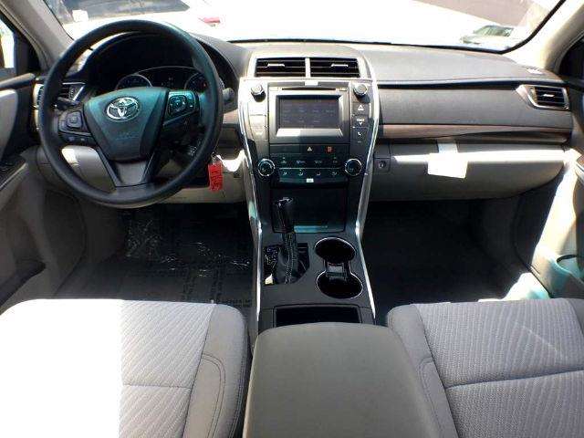 2017 Toyota Camry LE 4Dr Sedan